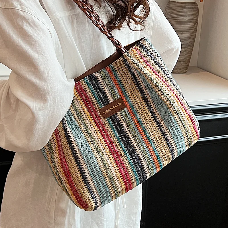 

2025 New Summer Straw Weaving Women's Bag Single Shoulder Bags Large Capacity Commuter Tote Bag for Women Bucket Purses