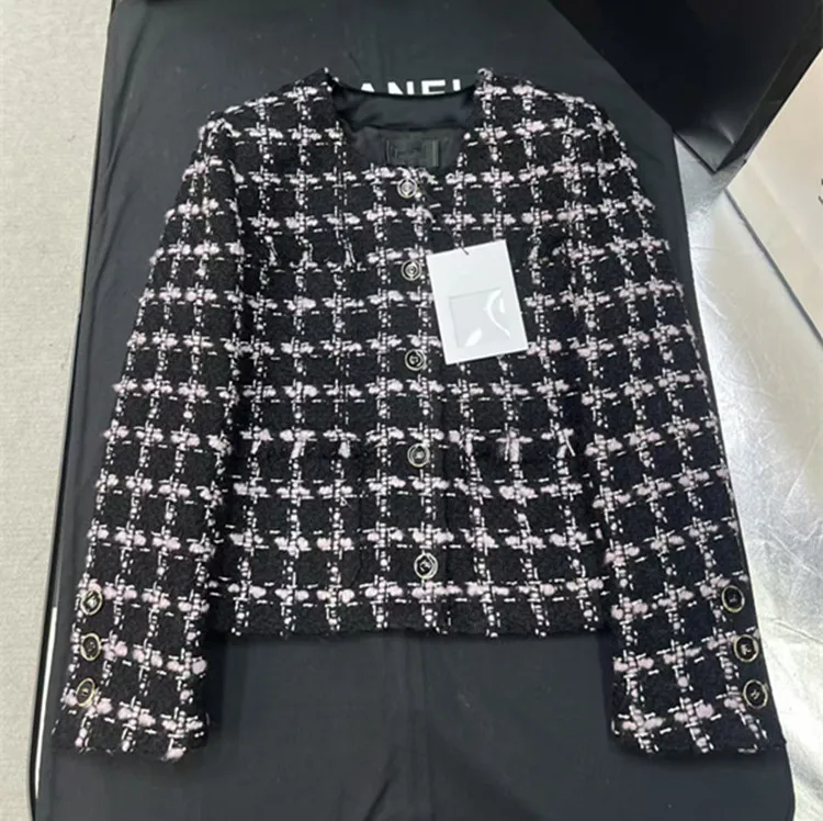 Customization European women's fashion 2026 spring new style Long-sleeved checked single-button tweed coat and skirt suit