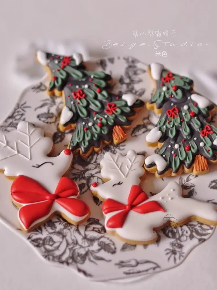 Christmas Elk Deer Pattern Cookie Cutter Xmas Tree Biscuit Stamp Icing Cookie Fondant Cake Baking Decorations Accessories Tools