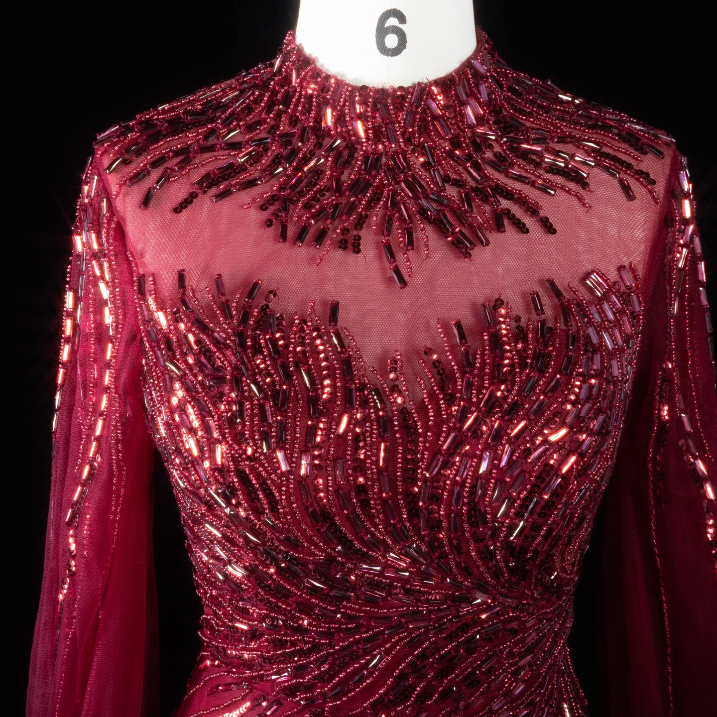 Sharon Said Elegantes Luxuriöses Perlenbesetztes Abendkleid mit Hohem Kragen, Cape-Ärmeln, Tüll-Ballkleid, Partykleid für Damen SS134 Maßanfertigung – Detail 21