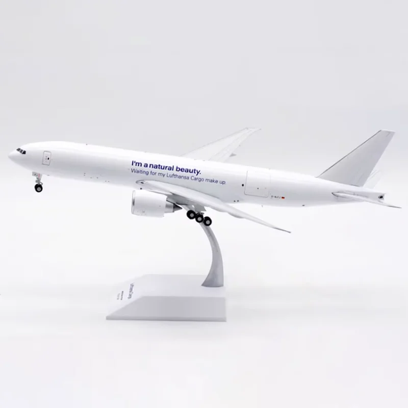 

Lufthansa B777-200 Civil Aviation Airliner Alloy & Plastic Model 1:200 Scale Diecast Toy Gift Collection Simulation Display