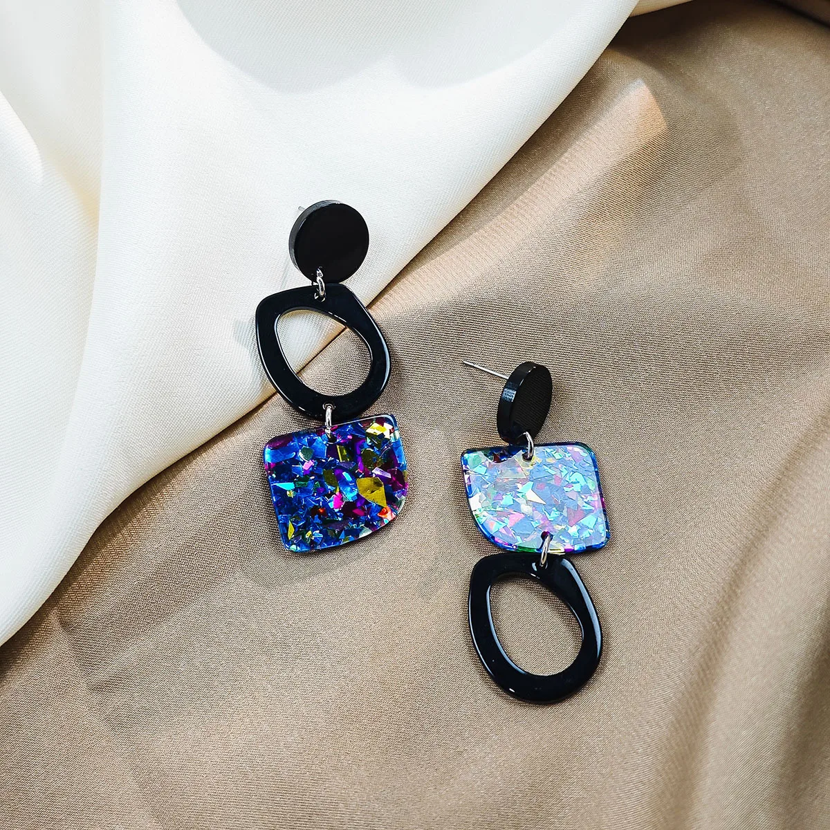Irregular Geometric Hanging Modern Trend Earrings Women\'s Chic Ornament Charming Colorful Sequin Long Asymmestry Acrylic Earring