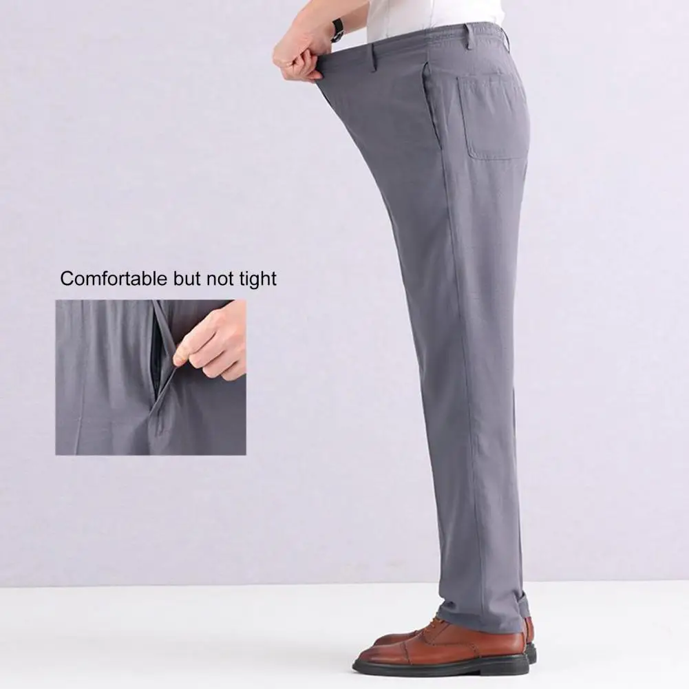 Pantalones rectos suaves para hombre de mediana edad