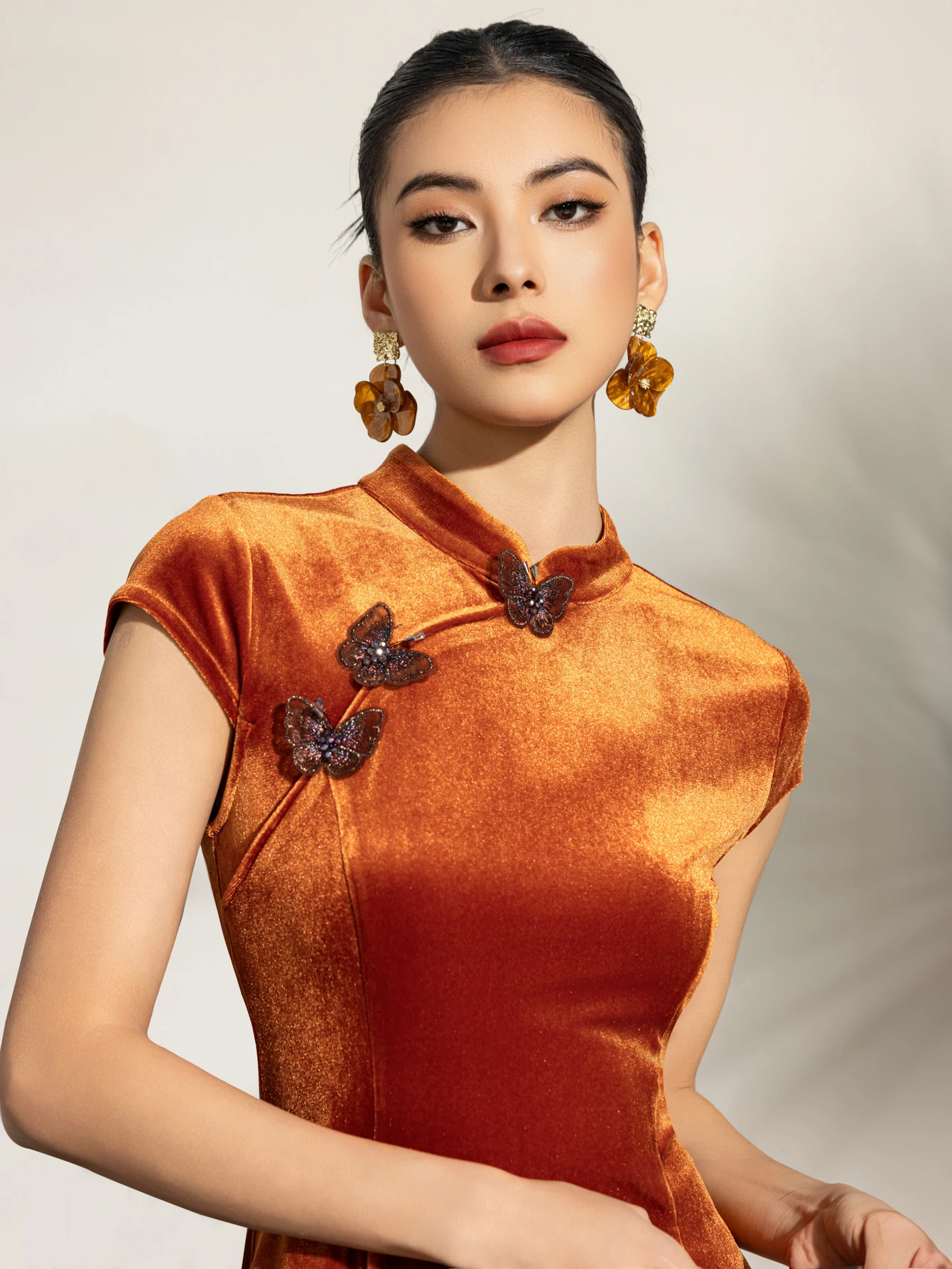 

Новая китайская оранжевая бархатная молодежная пересмотренная версия Ele Personali украшение повседневная одежда летний ветер