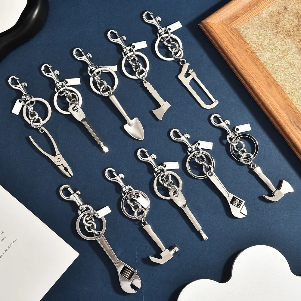 Simulation Tool Modeling Car Keychain Buckle Metal Texture Hardware Bag Pendant Personalized Decoration