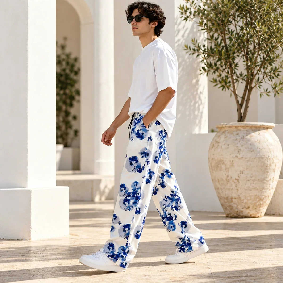 Men's Blue Floral Print Pants for Beach Vacation, Elastic Drawstring Waist, Silky Smooth Lightweight Breathable Trousers