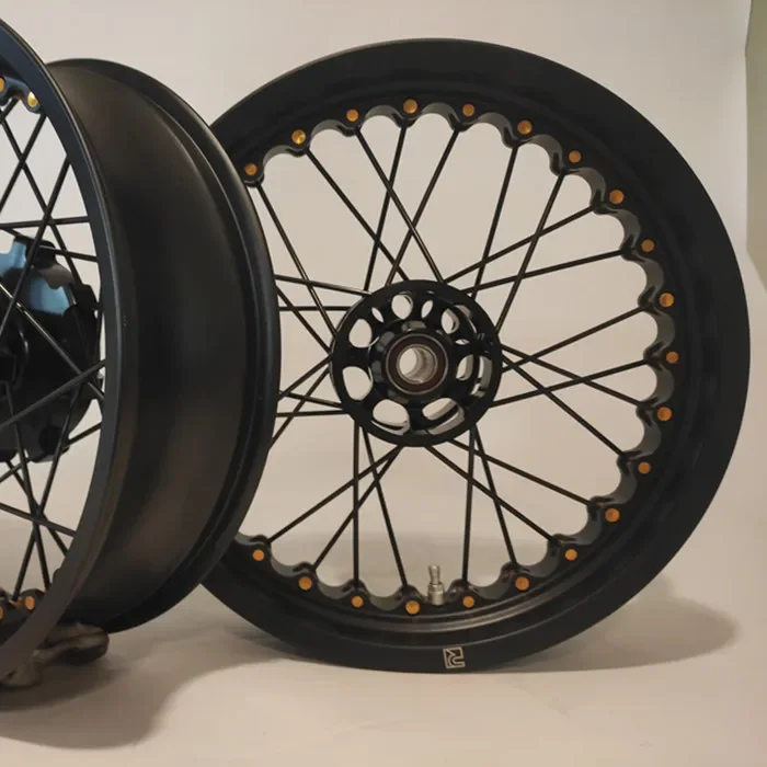 Professional Racing Anodized Street Twin CARBON TUBELESS DISC BRAKE WHEEL SET For TPIUMPH