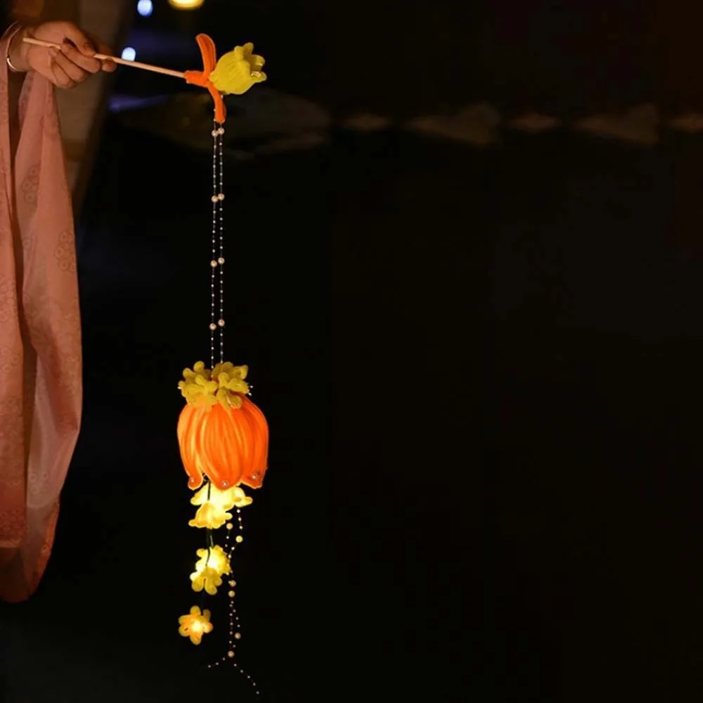 Handmade Bellflower Lantern Luminous Twisted Stick Muguet Flower Lamp Easy-to-Make Floral Handheld Light Mid-Autumn Festival