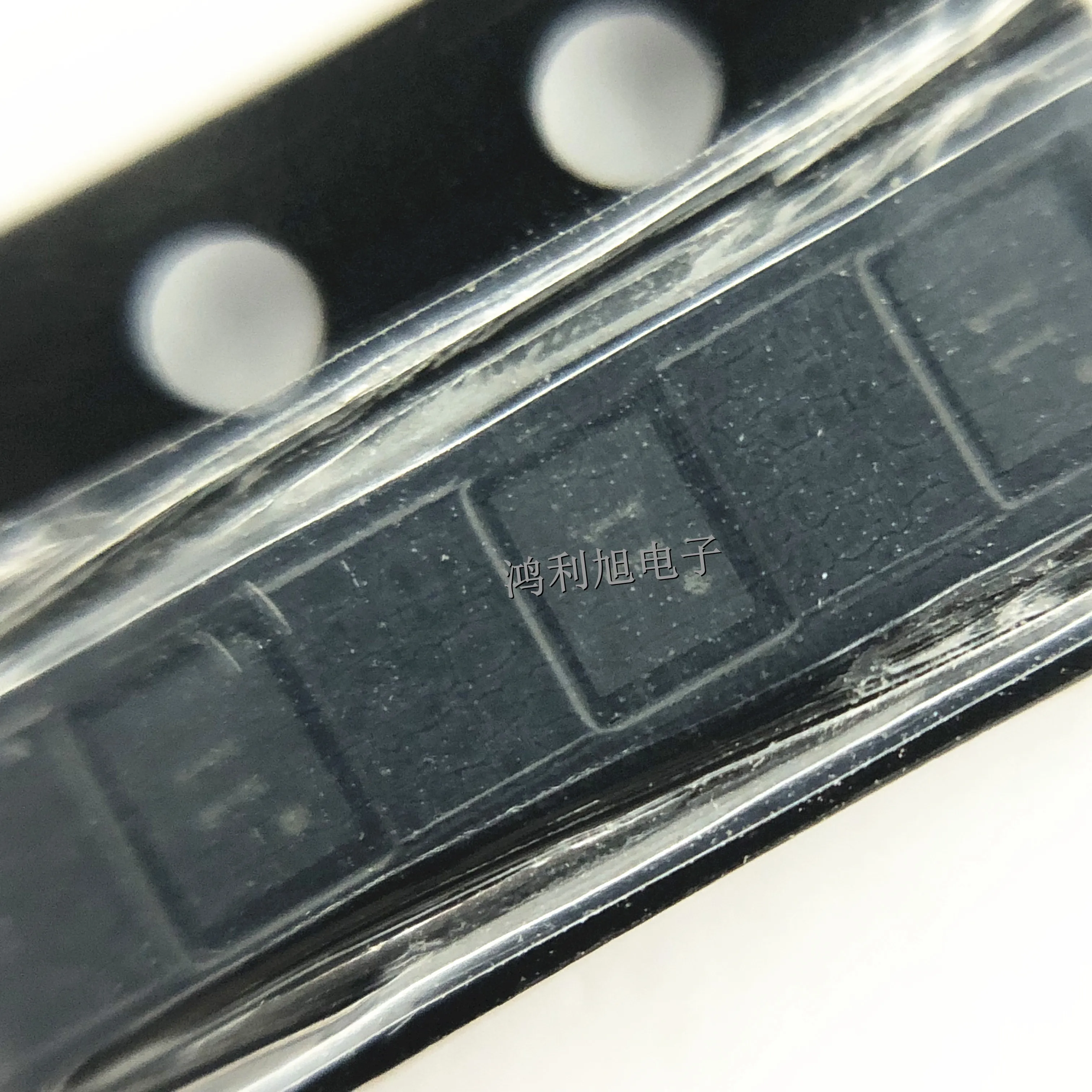 5pcs/Lot USB3740B-AI9-TR QFN-10 MARKING;11 USB Switch ICs USB 2.0 SWITCH Operating Temperature:- 40 C-+ 85 C