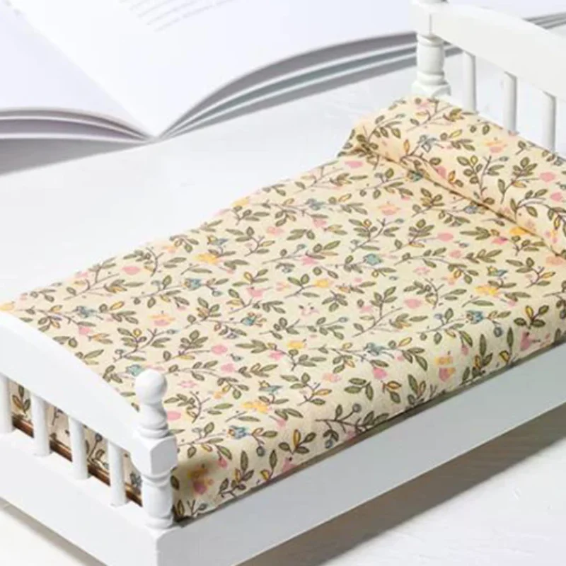 

1:12 Dollhouse Miniature White Toy Bed Furniture Bedroom Doll House Decor