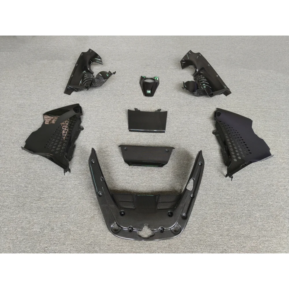 OEM Style Dry Carbon Fiber Parts for Ferrari Sf90 Engine Compartment Side Cover Shield for Car Interior Decoration