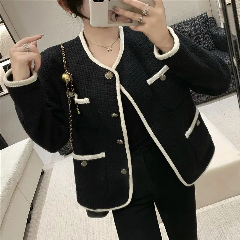 

2024 Ladies Fashion Round Neck Tweed Wool Jacket Female Solid Color Woolen Coat Spring Women Loose Fitting Woolen Cloth Outwear