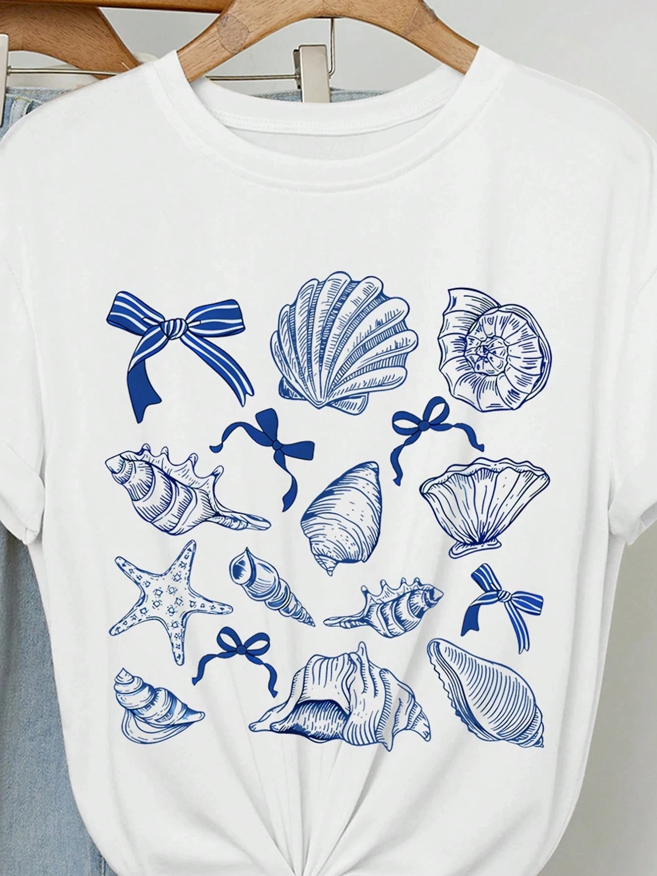 Camiseta de talla grande para mujer con estampado de conchas de mar azul y lazos para la moda de verano