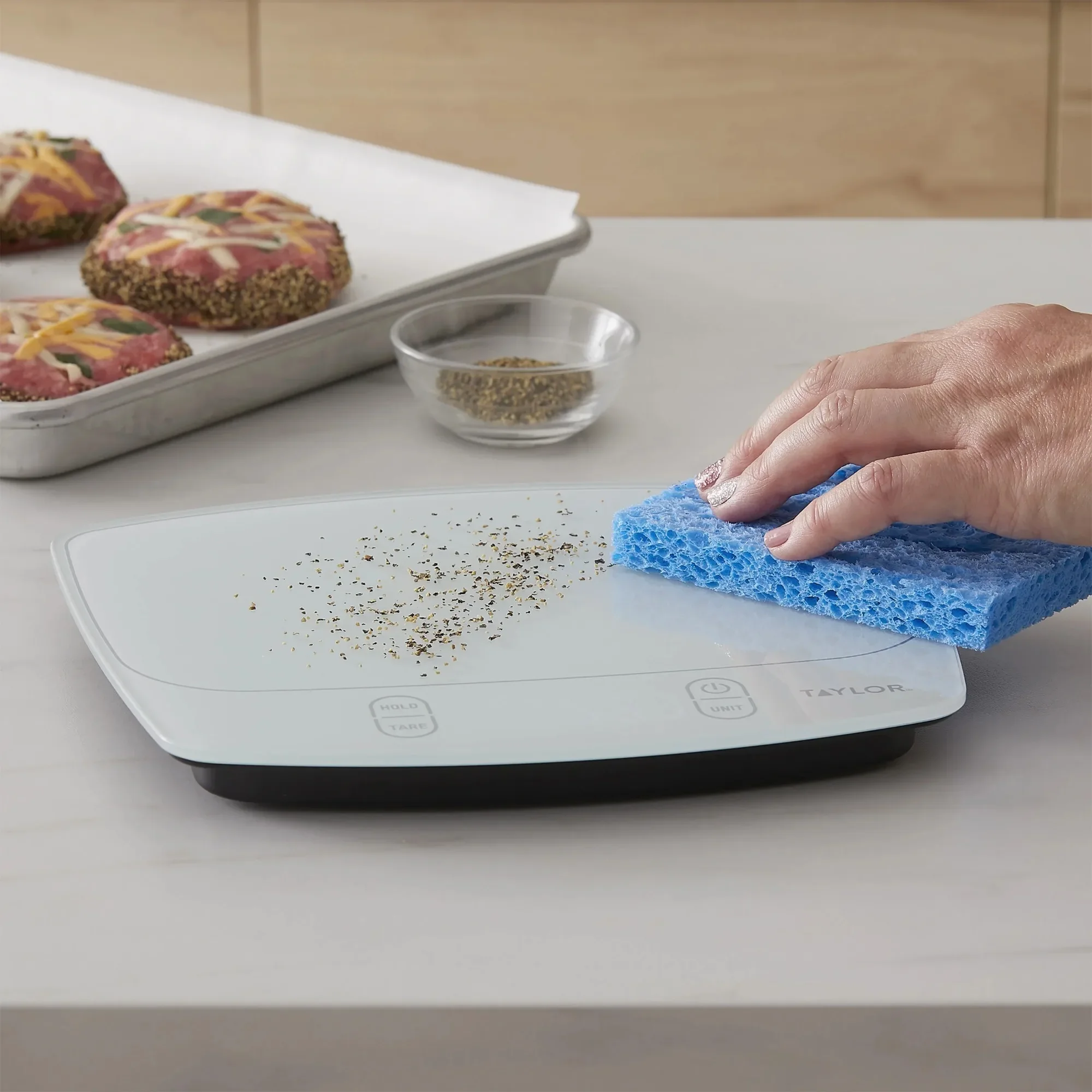 Balance de cuisine numérique étanche blanche, capacité de 11 lb, pour la cuisson, la préparation des repas, contrôle des portions, facile à nettoyer, écran LCD