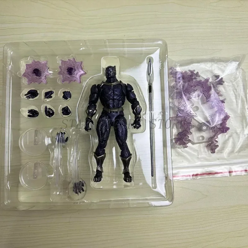 Geweldig Yamaguchi Black Panther actiefigurencollectiemodel 15 cm Kaiyodo Revoltech # 030 Marvel T Challa beweegbaar beeldje speelgoed