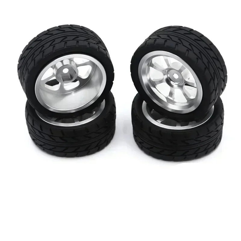 ل Wltoys 144001 144002 124016 124017 124019 124018 RC قطع غيار السيارات 65 مللي متر حافة معدنية + إطار مطاطي عالي القبضة