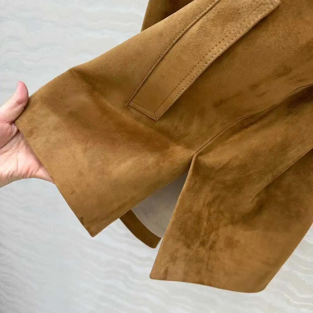 Mittellange lässige Wildlederjacke für Damen aus Ziegenleder und Wildleder