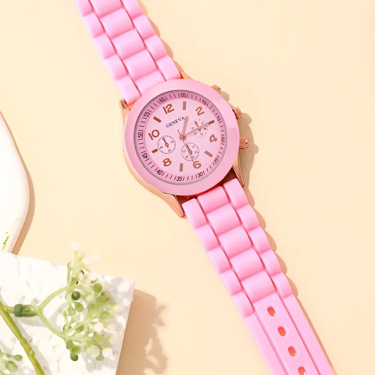 Fashion Simple Casual Lightweight Silicone Quartz Watch Student WatchFashion Watch