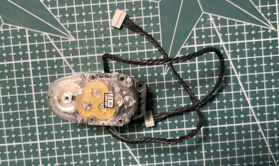 wCK 1108K digital servo Voltage:​DC 6‑10V Torque:​8kg Control Interface:​ RS232 for Robobuilder robots, small robotic arms, etc.