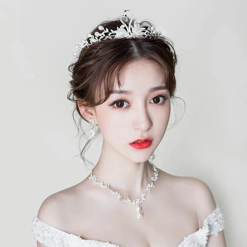 Head Bands Crown European and American Fashion Swan Crystal Tiaras Bridal Crown Wedding Ornament Birthday Party Headdress