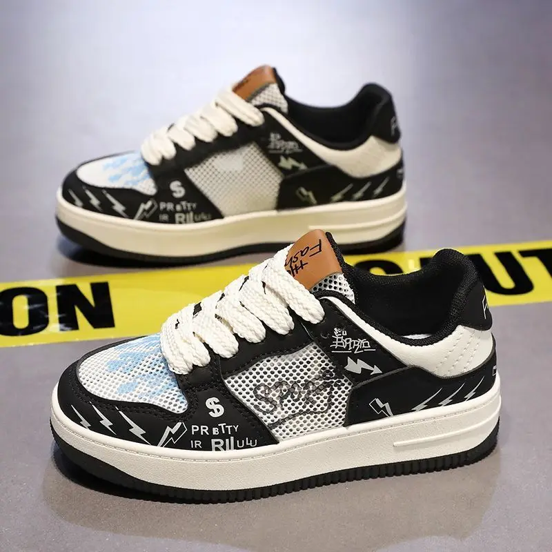 2026 Summer New Boys Lightweight Mesh Breathable Casual Skate Style Running Shoes