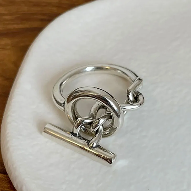 Vintage 925 Sterling Sivler Pierścionki zaręczynowe z klamrą dla kobiet Pary Nowa moda Kreatywna geometryczna ręcznie robiona biżuteria imprezowa Prezent