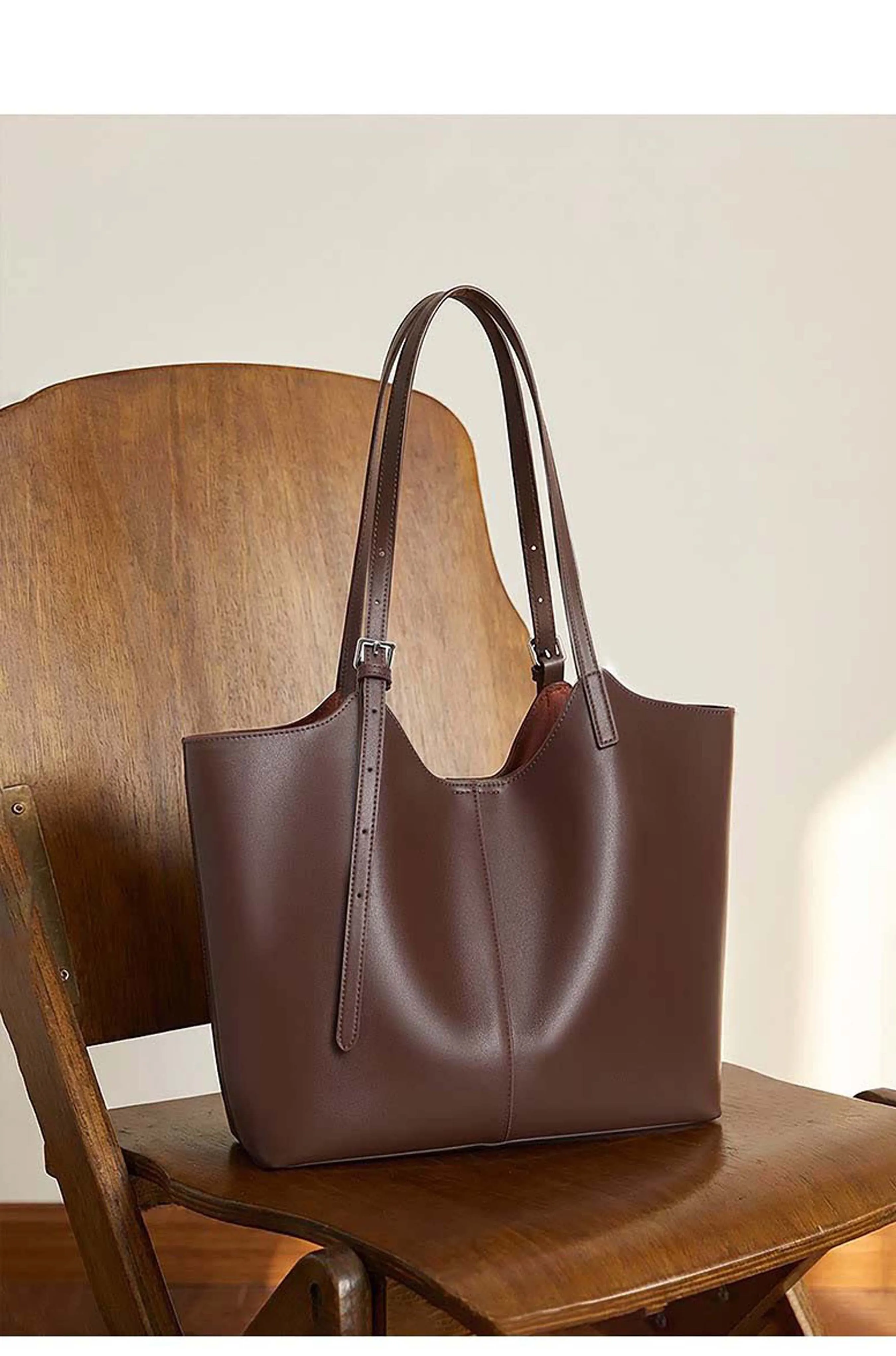 

High-End Casual First-Layer Cowhide Large-Capacity Commuter Tote Bag, Versatile, Fashionable, Multi-Purpose Large Bag, Shoulder Bag for Women, Soft