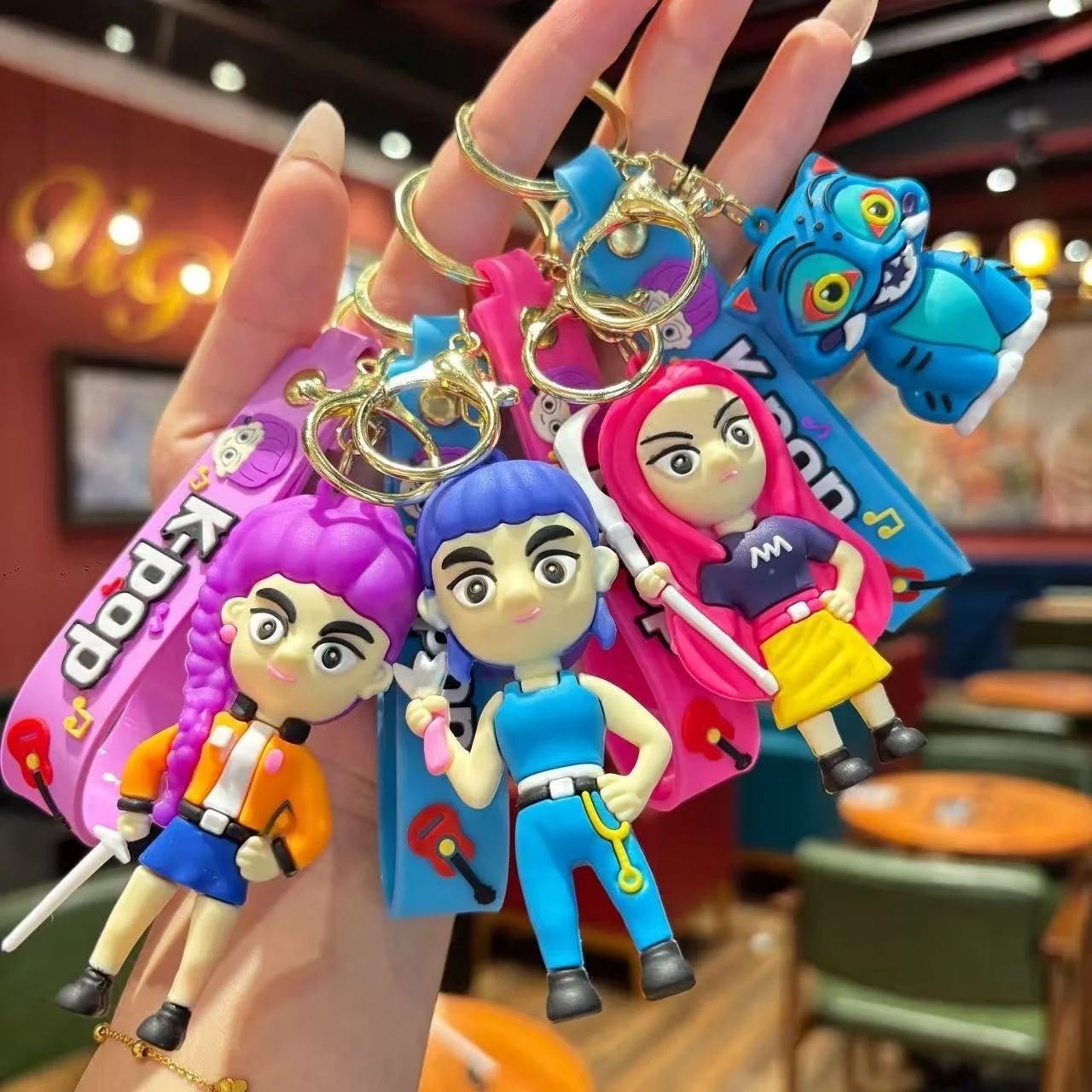 KPop الشيطان هنتر الطرفية القطعة رومي ميرا زوي المفاتيح البلاستيكية على ظهره الديكور القطعة اكسسوارات اللعب