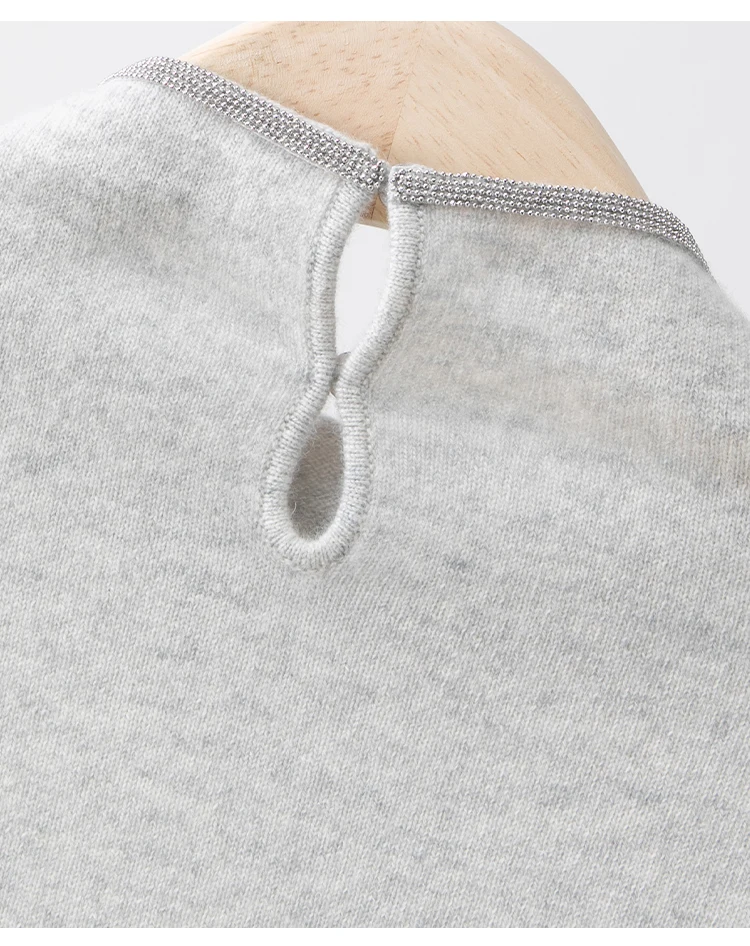 BY4621755 Damen-Weste mit Stehkragen, 100% Kaschmir, Oversized, ärmellos, mit Kettendetails am Rücken und Schlitz, dezenter Luxus für den frühen Herbst. – Detail 20