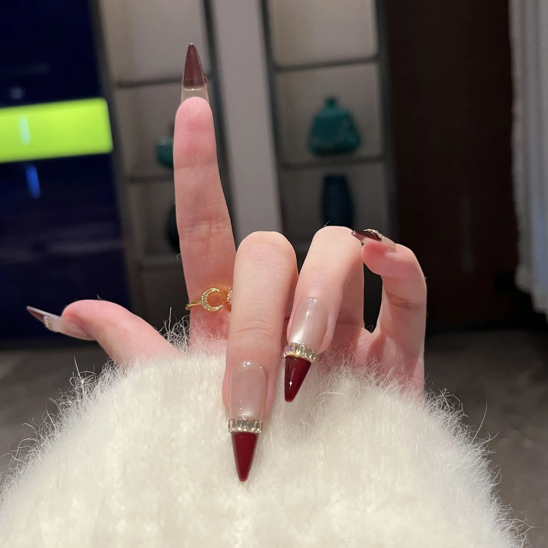 10Pcs Handmade Long Stiletto French Press On Nails Glass Bead Cat Eye Rectangle Rhinestone Decor Sweet Cool Wearable False Nails