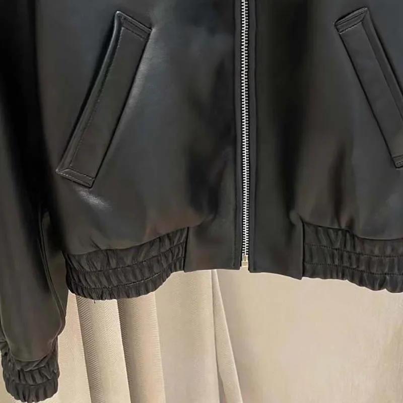 سترة نسائية عصرية من الجلد الطبيعي لربيع وخريف 2025 بطول قصير وياقة مقلوبة وصلت حديثًا ملابس نسائية