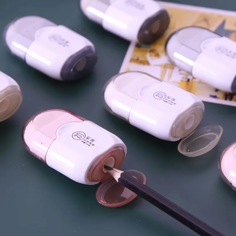 1 قطعة ممحاة ثنائية الغرض ومبراة أقلام رصاص محمولة باليد متعددة الوظائف براية أقلام مع غطاء لوازم مكتبية للطلاب