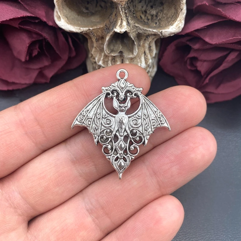 4pcs Gothic Vampire Bat Charm Pendant for DIY Jewelry Making