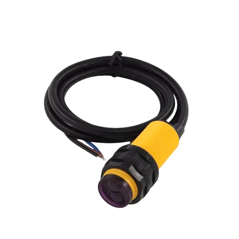 E18-D80NK الأشعة تحت الحمراء تجنب العوائق الكهروضوئية الاستشعار القرب التبديل 3-80 سنتيمتر نطاق الكشف قابل للتعديل