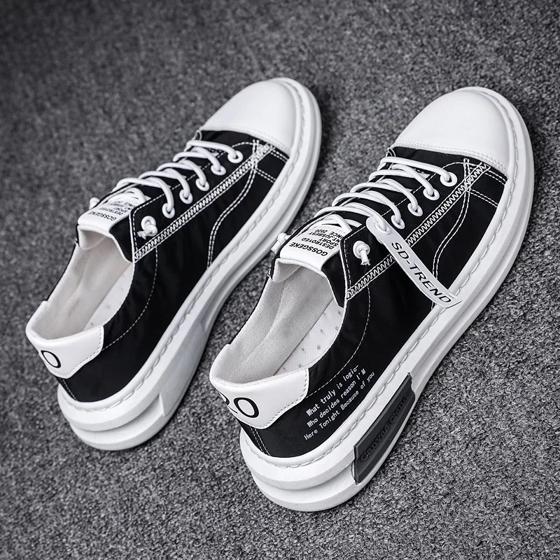 Summer Youth Men Canvas Vulcanized Shoes Flats Shoes Trend Light Breathable Men Casual Sneakers Male Board Shoe chaussures femme