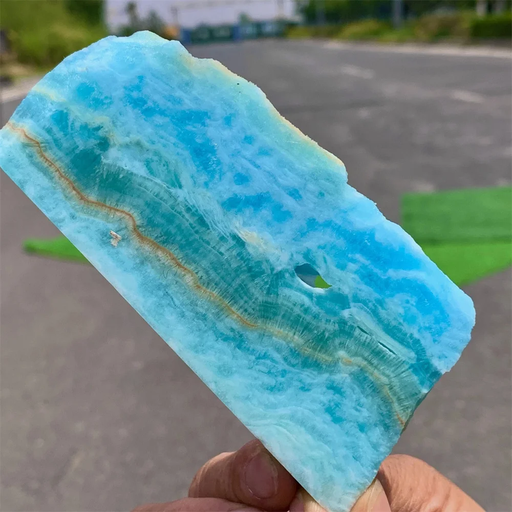 Natural blue polarized mineral crystal, quartz slice, energy gemstone, decoration, meditation, demagnetization, divination, gift