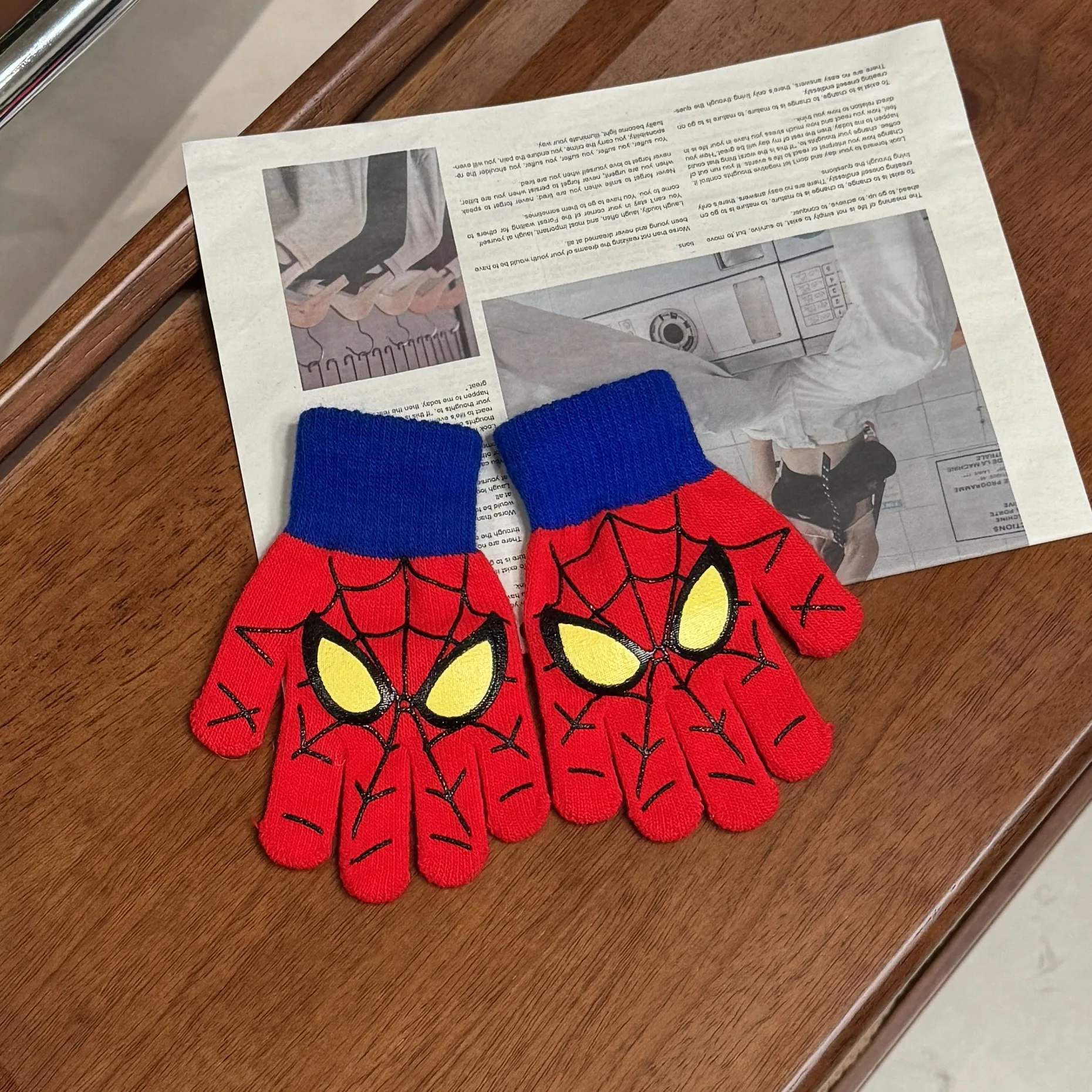 الكرتون سبايدرمان الشتاء الأطفال قفازات دافئة أنيمي الكرتون قفازات محبوكة لطيف الديكور الاطفال هدايا عيد الميلاد 5-10Y #2