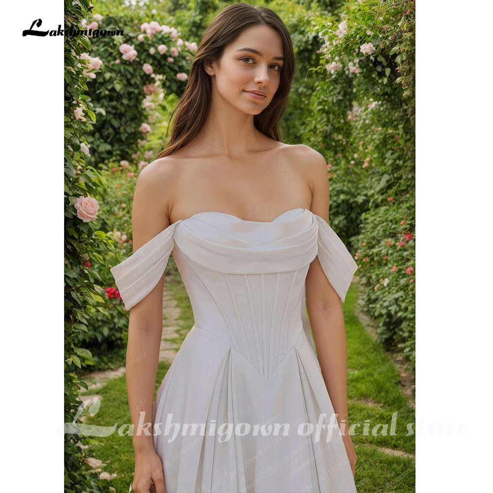 Lakshmigown Schulterfreies A-Linien-Hochzeitskleid mit Seitenschlitz, Prinzessinnen-Satin-Brautkleid, Rückenfreies Hochzeitskleid, Maßanfertigung – Detail 7