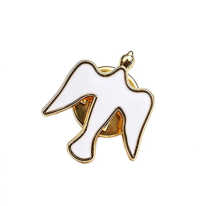 Simple Gold Border Peace Dove Pattern Metal Brooch White Bird Emblem Niche Design White Dove Pin Decoration Jewelry Accessory