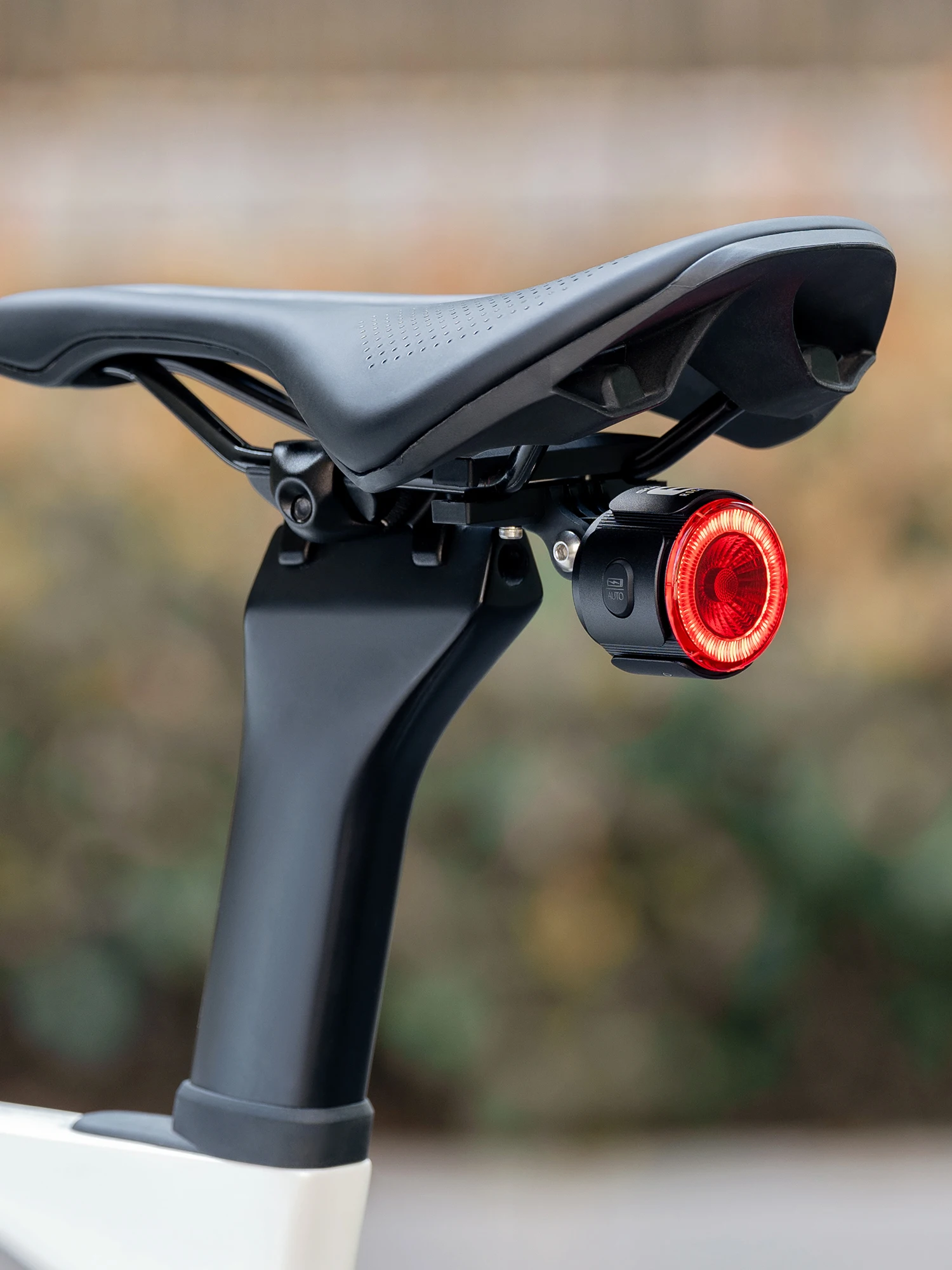 AliExpress ROCKBROS ROAD TO SKY Bicycle Rear Light Aluminum Alloy shell Taillight 24 COB Lamp Beads 6Modes Type-C Smart Brake Sensing Light