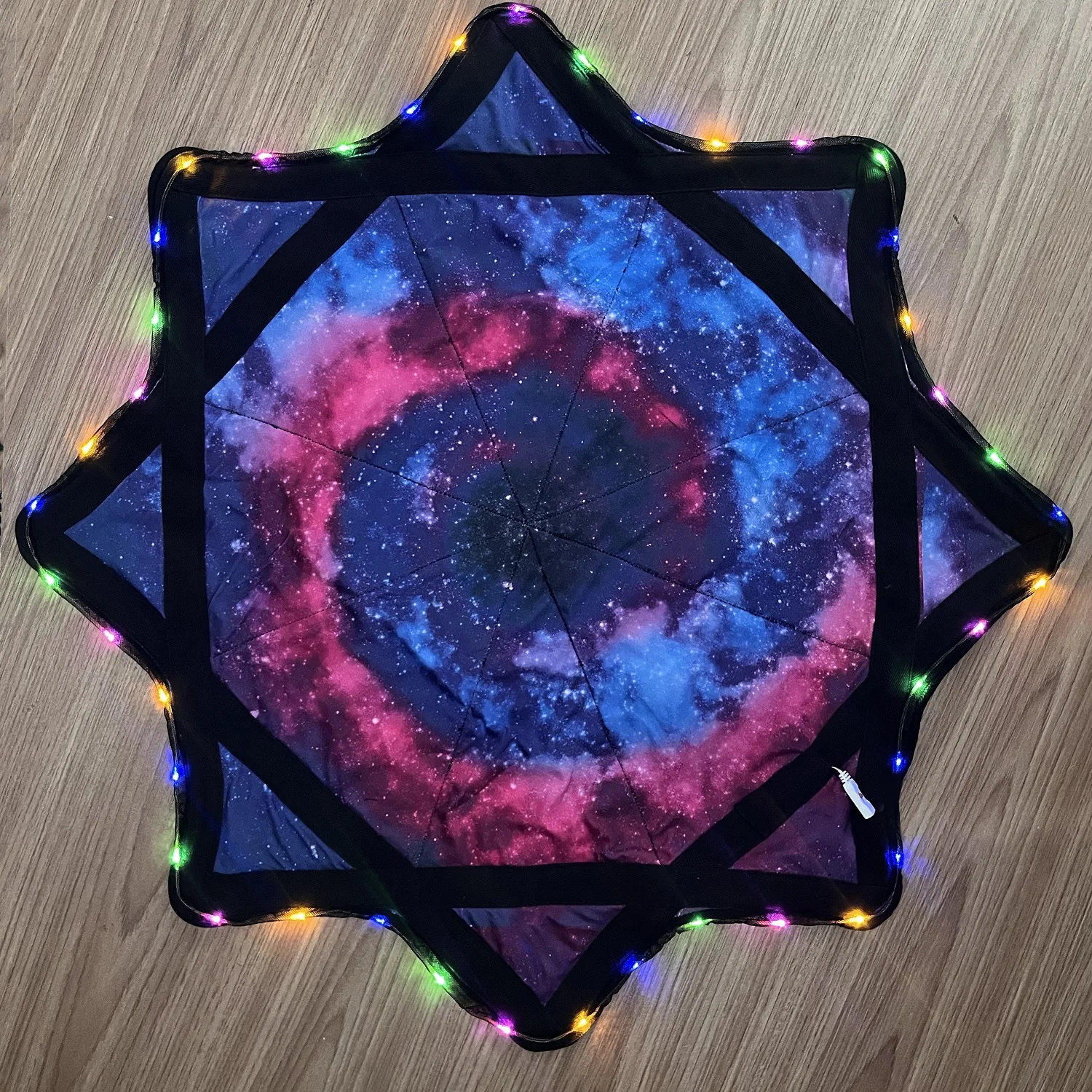 

Dancing spinning dopa, symmetrical pattern, suitable for holiday parties, double sided graphic print, handmade rechargeable
