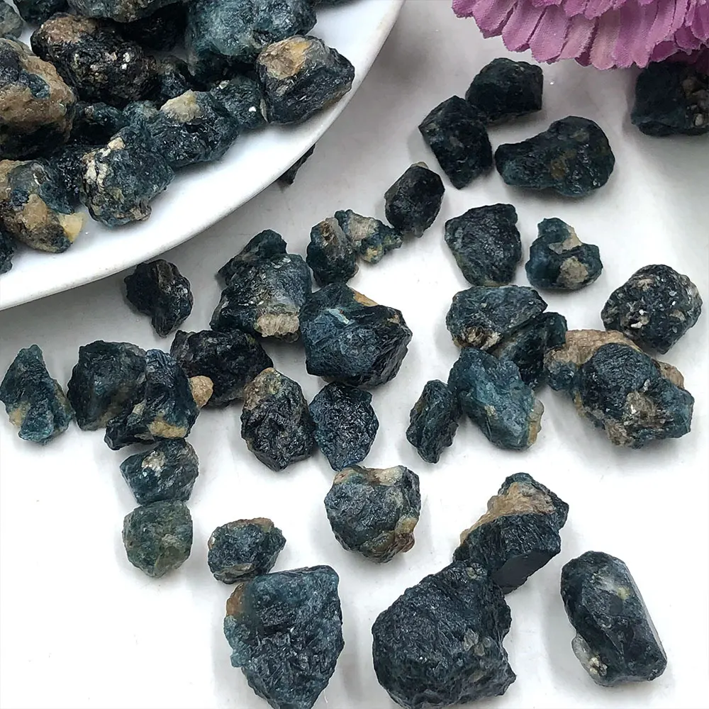 الحجر الطبيعي الخام Grandidierite أحجار الكريستال المعادن الكوارتز الطاقة الأحجار الكريمة الروحية مدغشقر ديكور المنزل التأمل