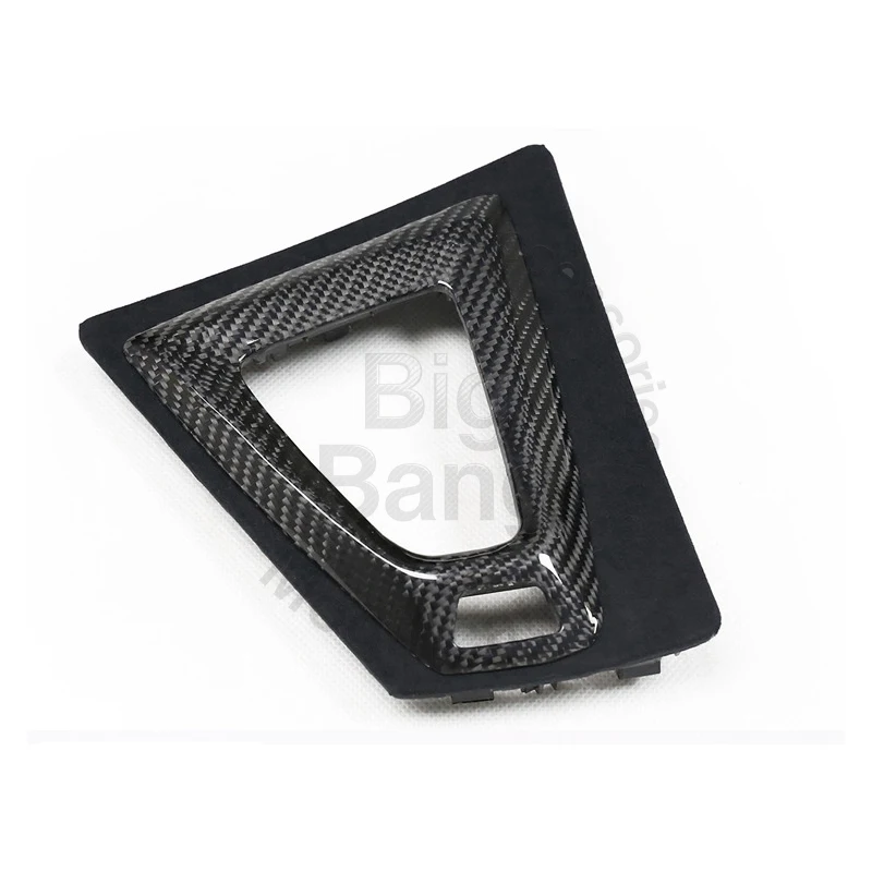 Suitable for BMW M3/4 F80/82/83 Performance models with suede carbon fiber shifter base and handbrake.