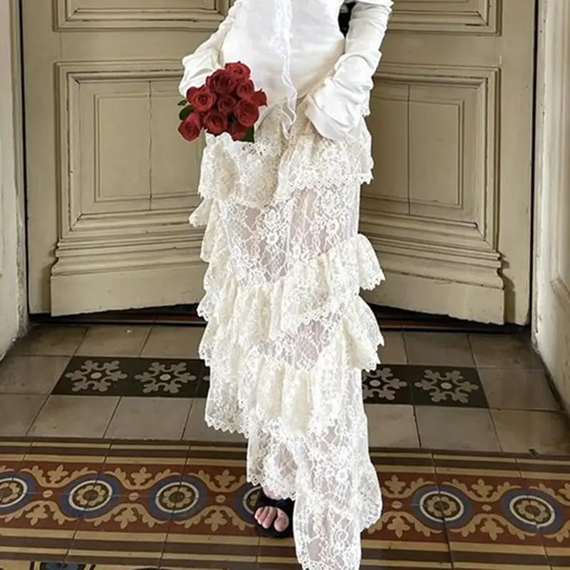 การเย็บปะติดปะต่อลูกไม้สไตล์วันหยุดสไตล์ฝรั่งเศสเพรียวบางและกระโปรงครึ่งฉัตรอเนกประสงค์ที่ประจบลง