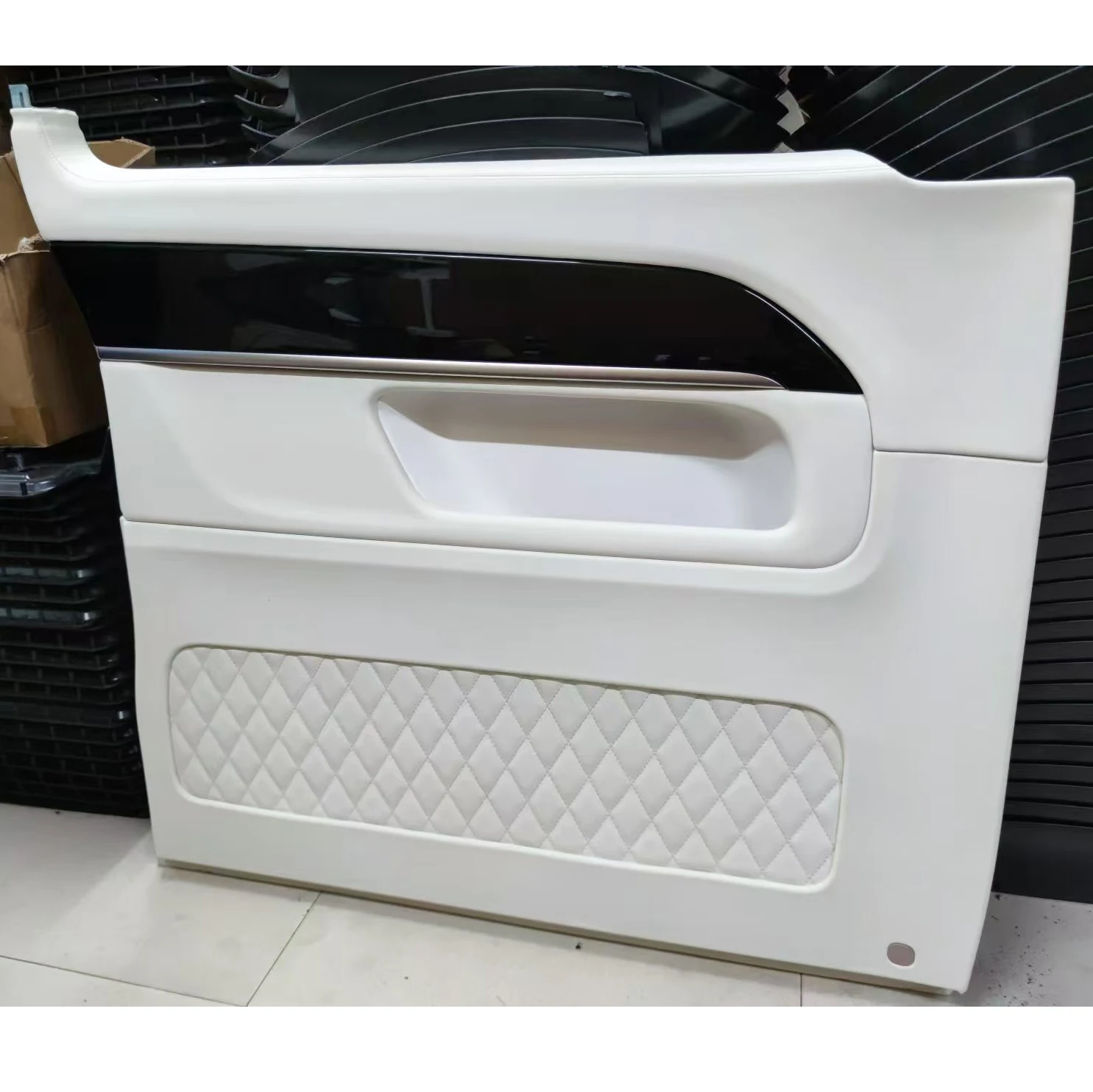Car Accessories Side Trims Door Mat  for Mercedes Benz Vito V Class V250 W447 Metris Middle Door Side Panel Trim