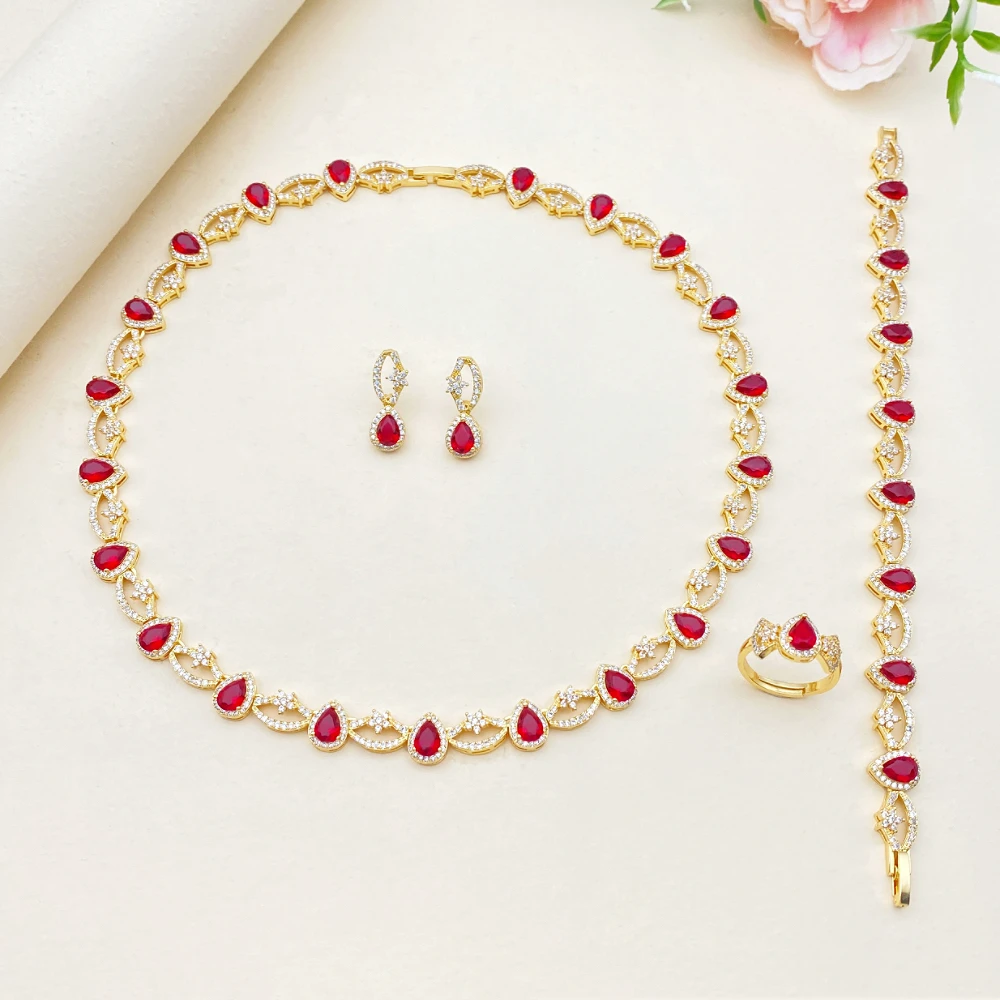 

Модный комплект украшений Flora с геометрическим дизайном: позолоченная медь с цирконами, 4 предмета (колье, браслет, серьги, кольцо)