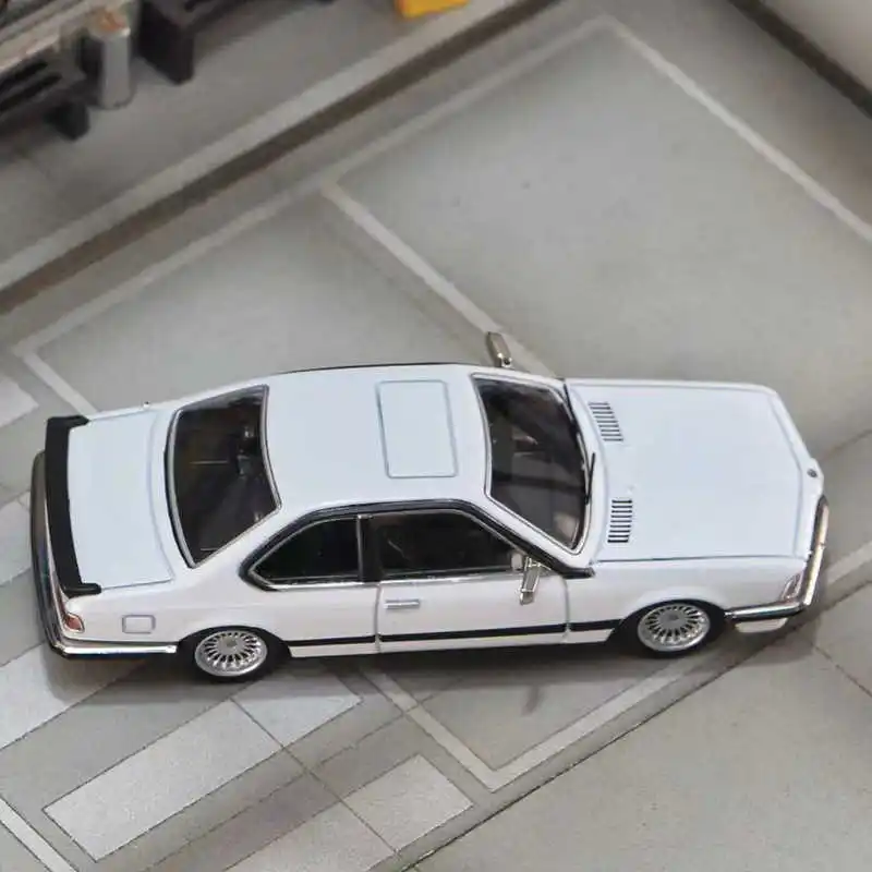SHARKNOSE-スーパーカー1:64スケール,BMW e24 635 CSI,ワイドボディ
