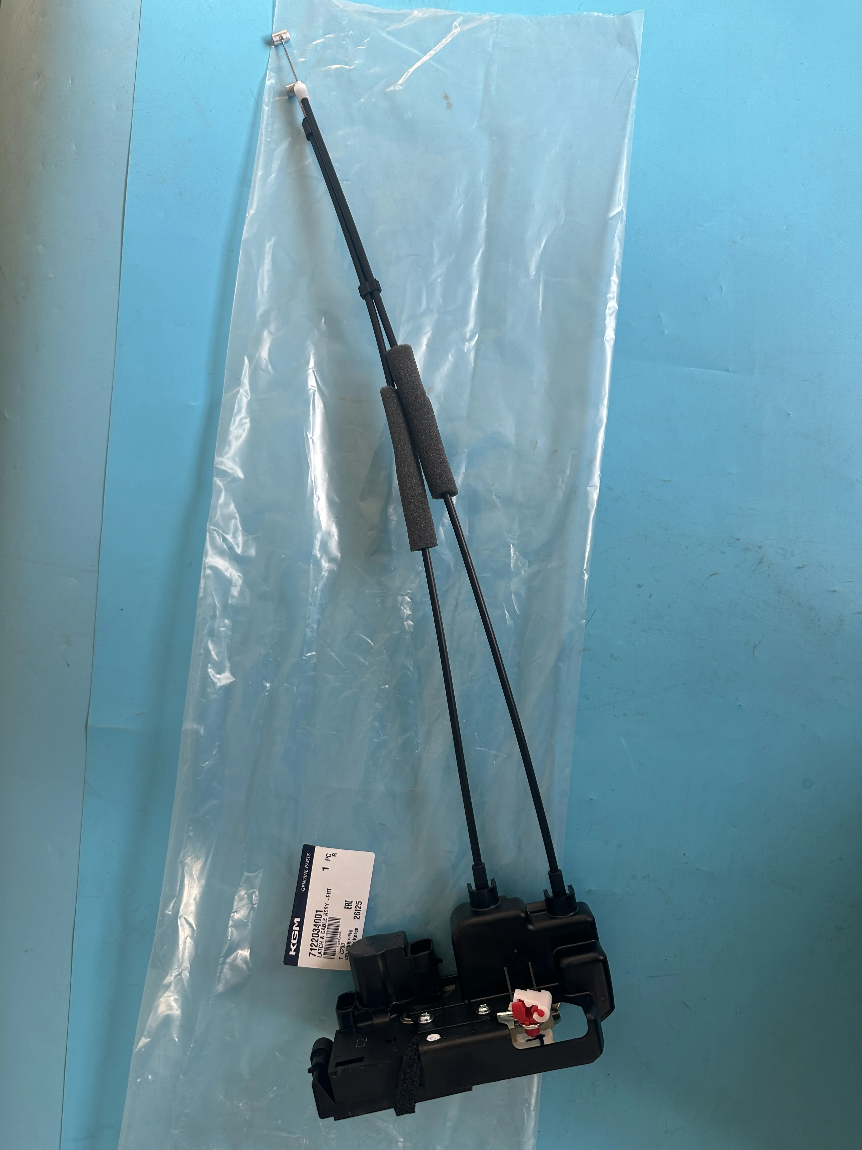 

Оригинальный трос замка передней правой двери 7122034001 для Ssangyong Korando C