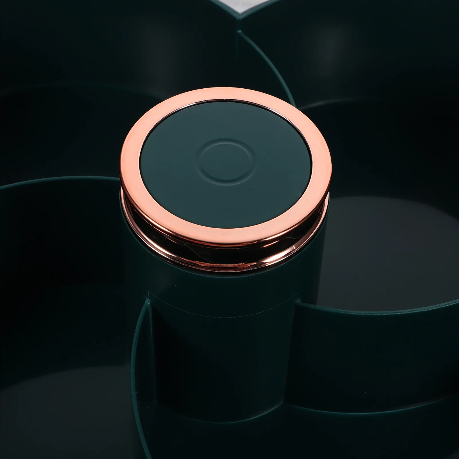 

Lidded Dried Fruit Case Rotatable Compartment Snack Storage Box PP Material Stable Desktop Tidy Party Display