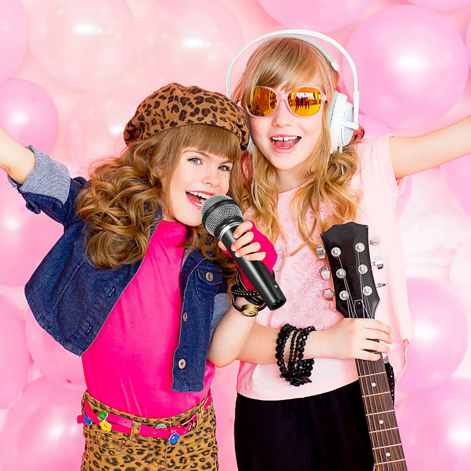 

1Pcs Mini Black Microphone for Toddlers Kids Playtime Prop Realistic Shape Lightweight Strong Material Stage Performance Party